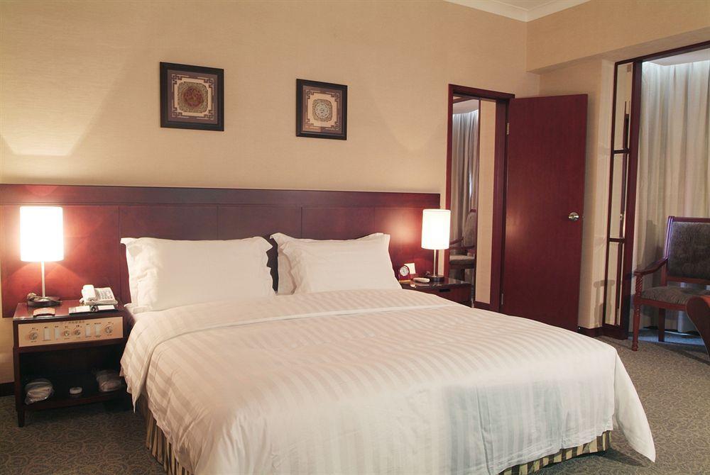 Rosedale Hotel & Suites Guangzhou - Free Shuttle Bus To Canton Fair Exterior photo