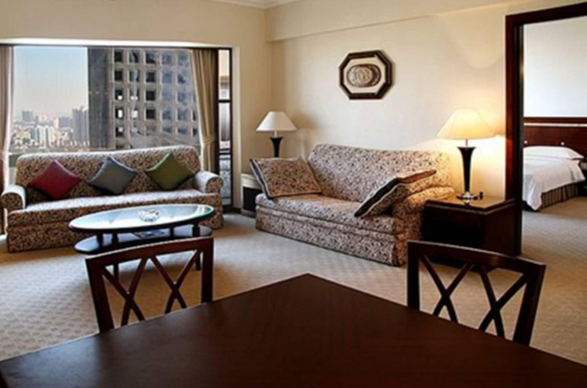 Rosedale Hotel & Suites Guangzhou - Free Shuttle Bus To Canton Fair Exterior photo