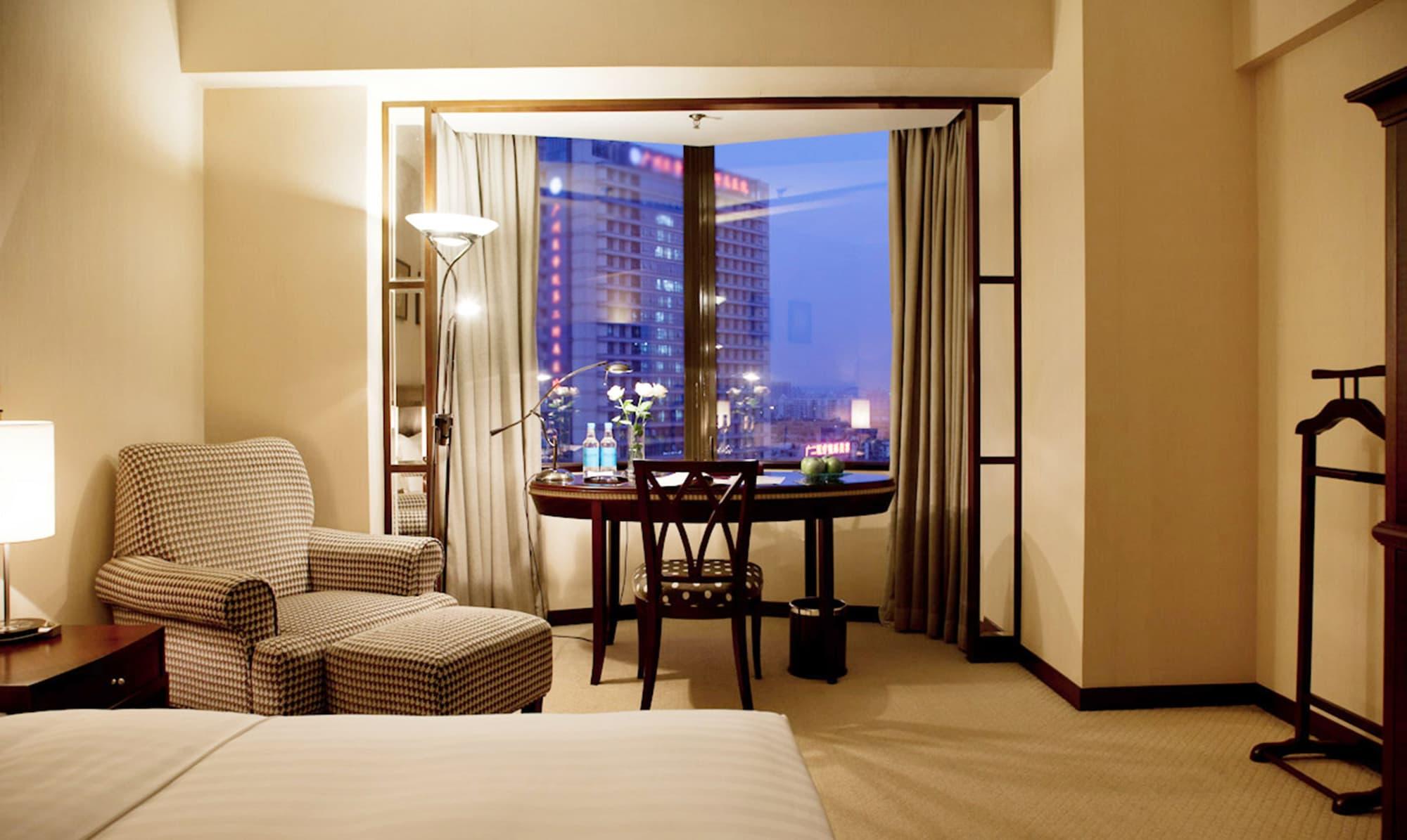 Rosedale Hotel & Suites Guangzhou - Free Shuttle Bus To Canton Fair Exterior photo