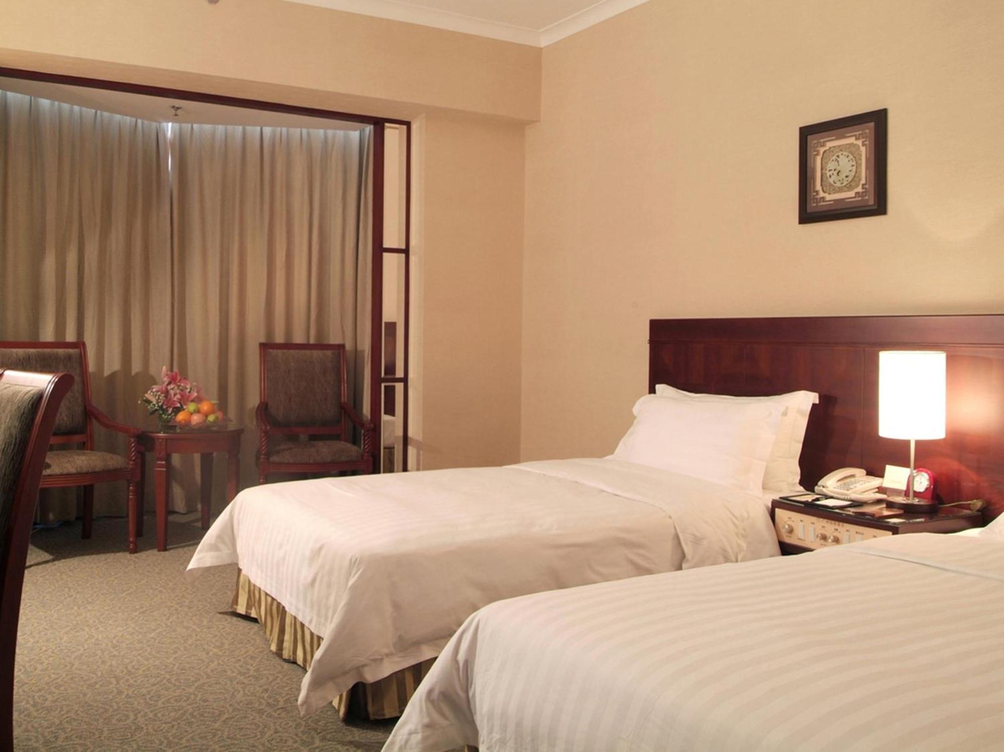 Rosedale Hotel & Suites Guangzhou - Free Shuttle Bus To Canton Fair Exterior photo