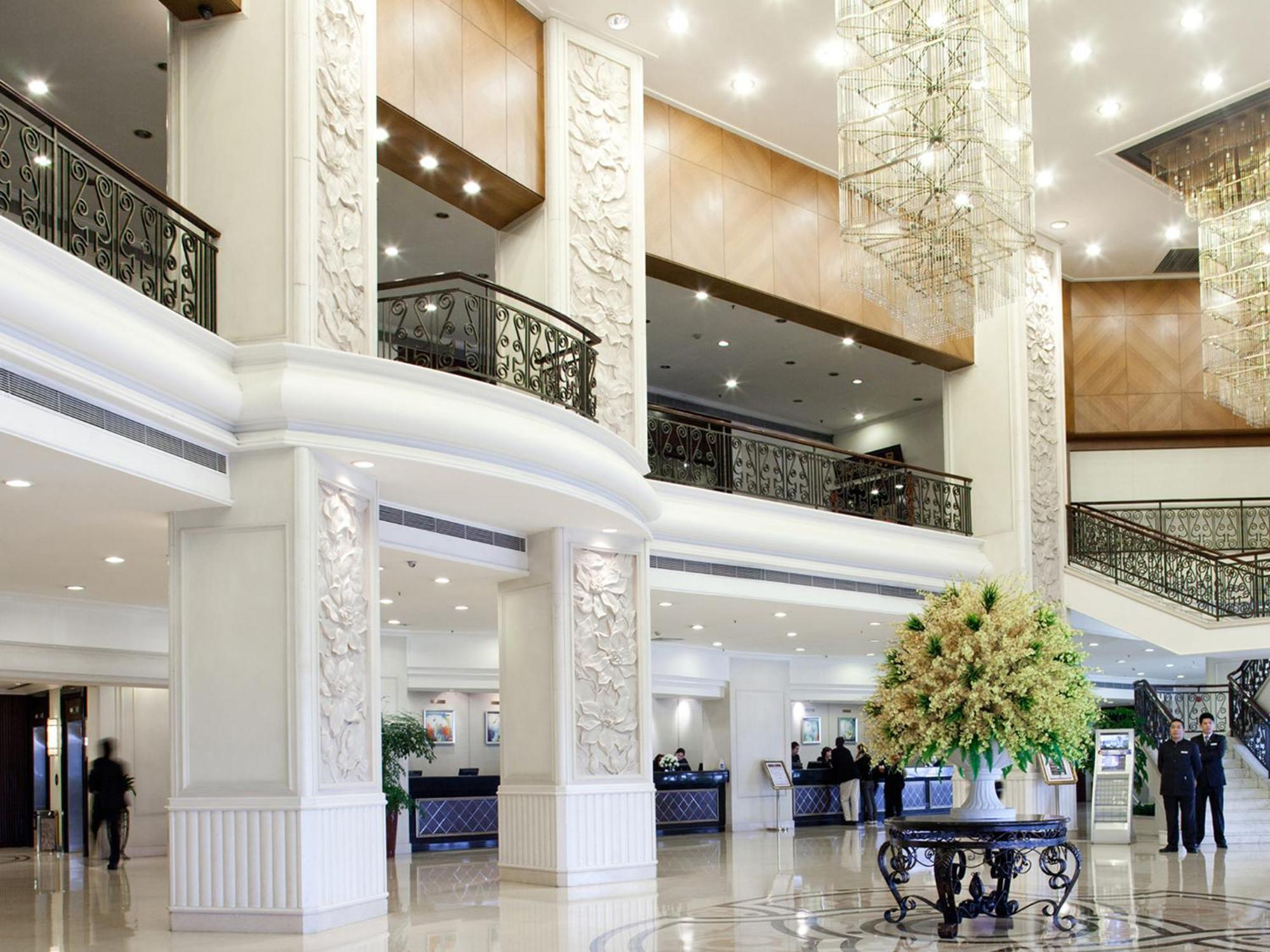Rosedale Hotel & Suites Guangzhou - Free Shuttle Bus To Canton Fair Exterior photo